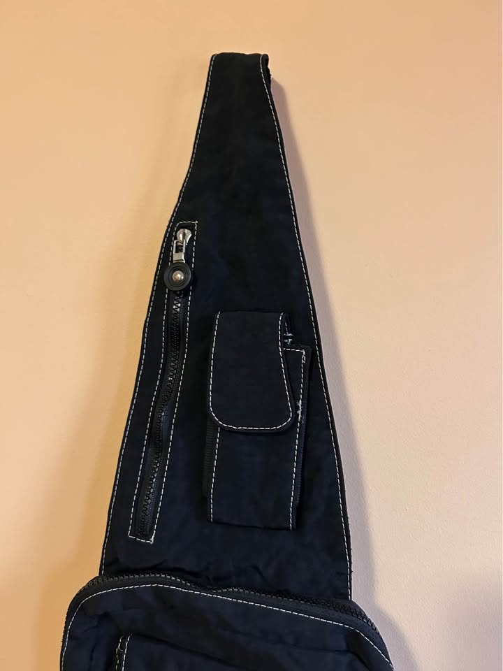 Vintage Gina Import Export Slingbag - photo 3