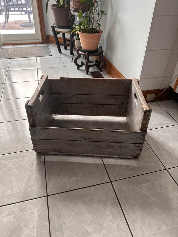 Rustic Wooden Storage Crate - photo 2
