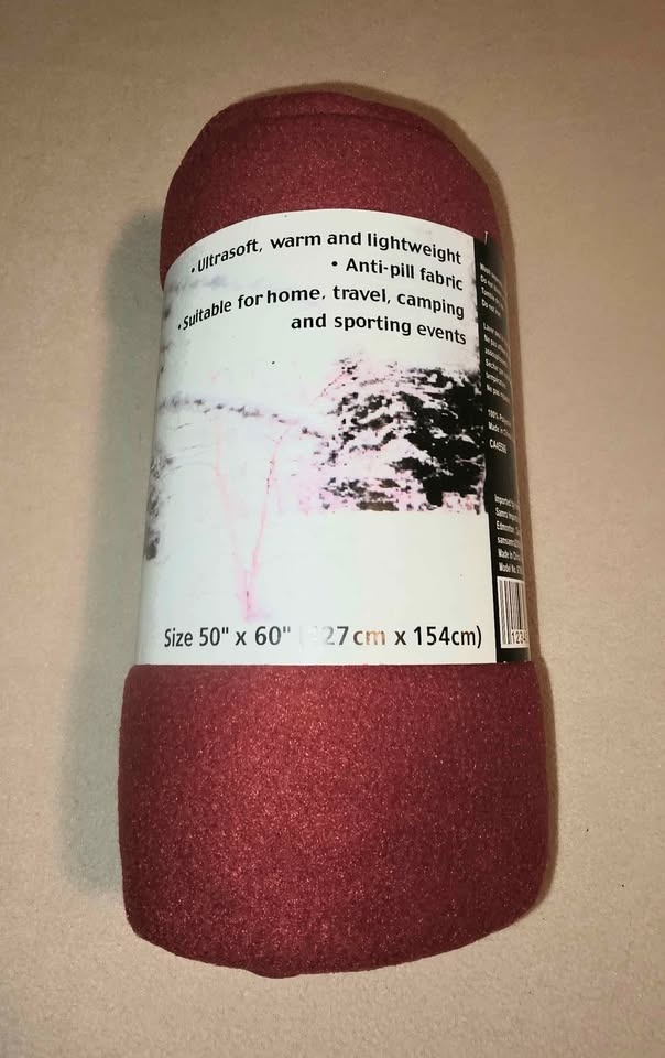 New Cozy Comforts Therma-Fleece Throw Blanket $3 - photo 2