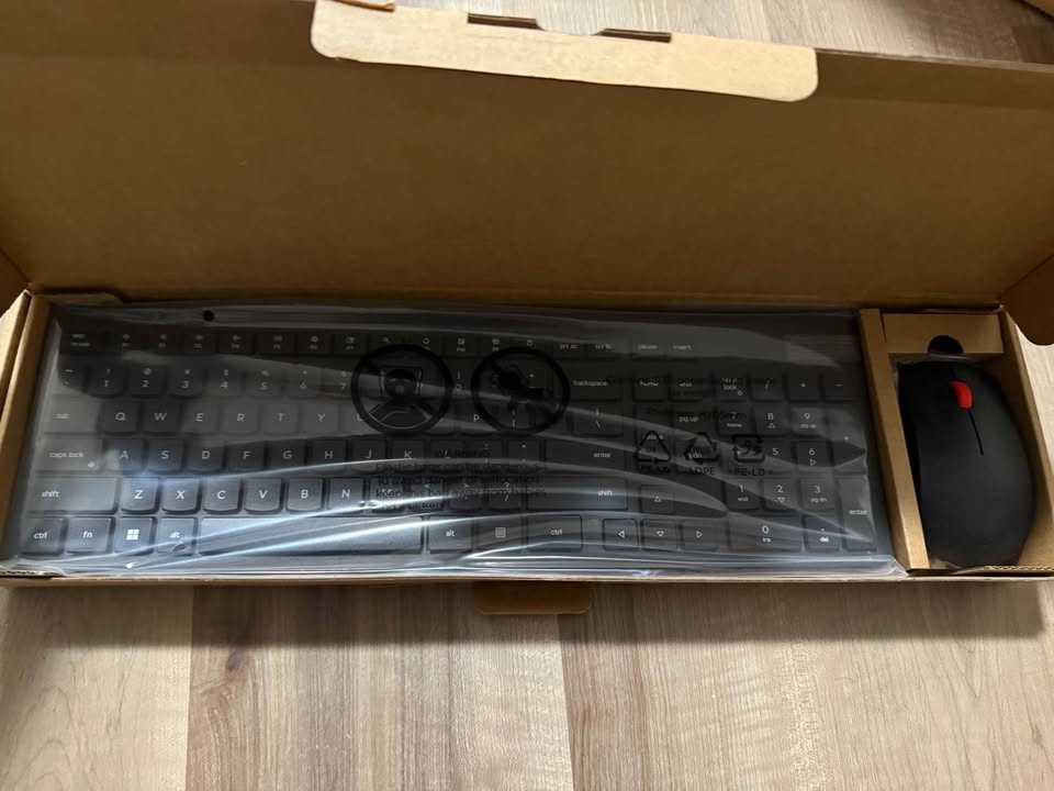Lenovo Wireless Keyboard & Mouse Combo - photo 2
