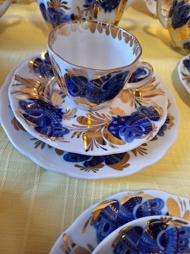 Lomonosov Porcelain Coffeepot Golden Garden 24 pcs - photo 3