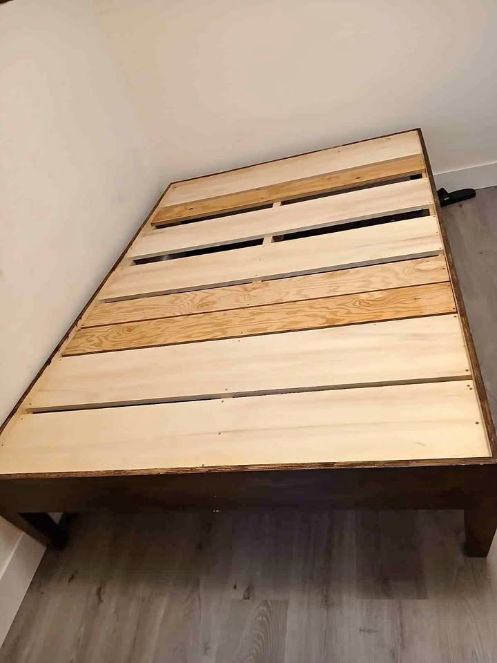 Double Size Solid Wood Platform Bed Frame and mattress - Great C