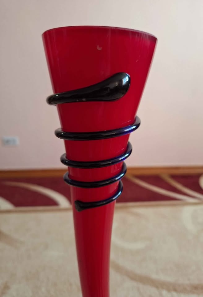 Art Glass Red Vase Twist Corkscrew Goose Neck 32.5" Tall - photo 4
