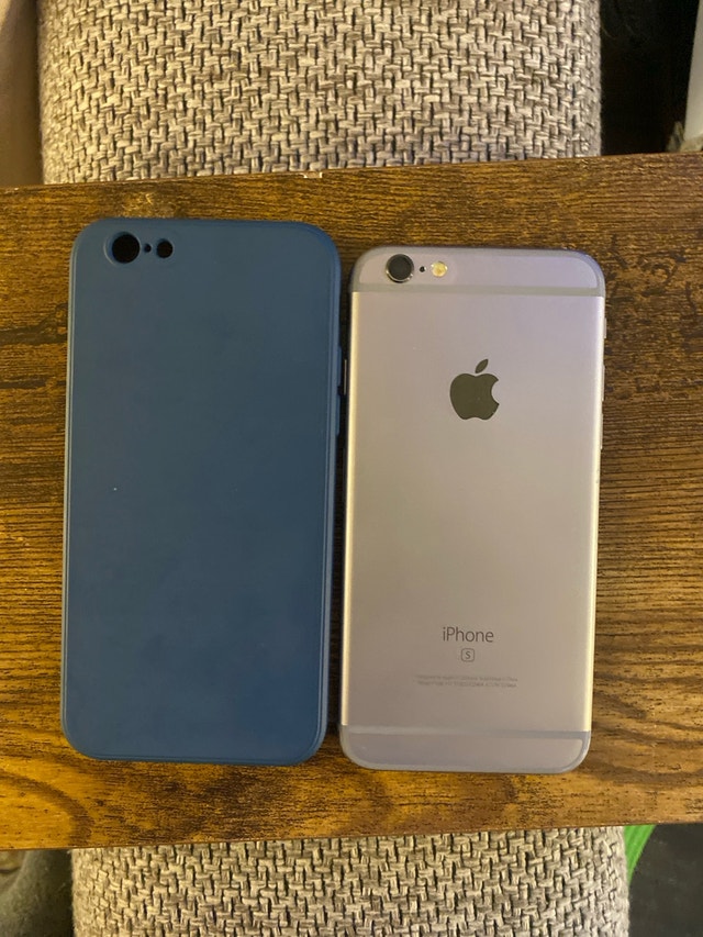 iPhone 6s (includes case) - photo 3
