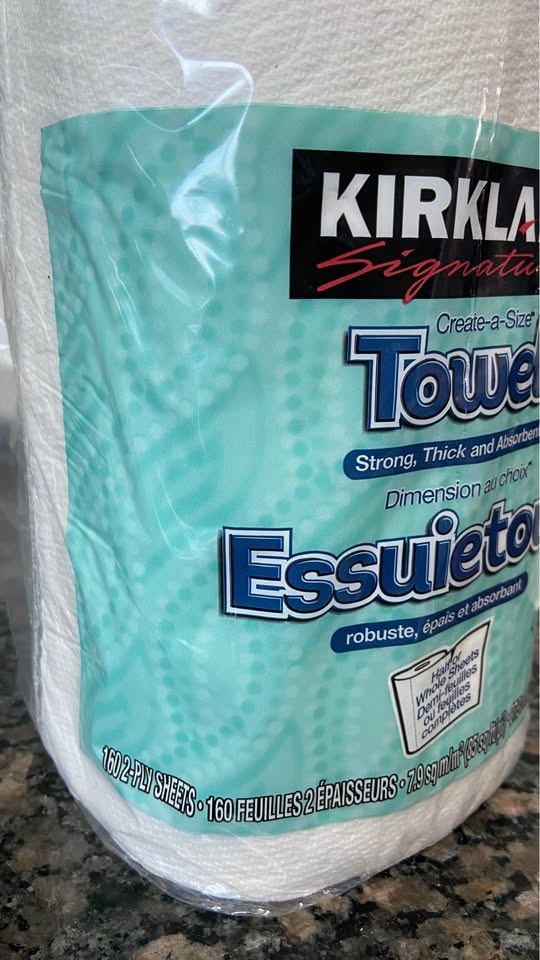 Kirkland Signature Paper Towels – Thick & Absorbent - photo 2
