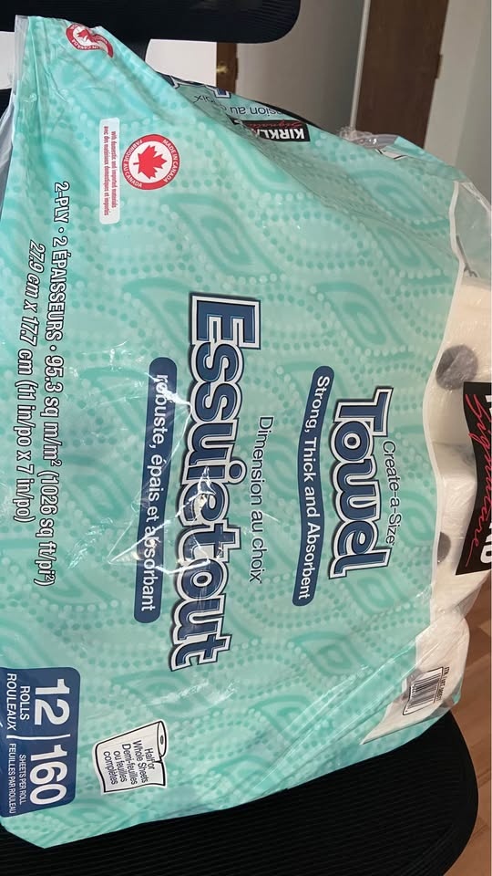 Kirkland Signature Paper Towels – Thick & Absorbent - photo 3