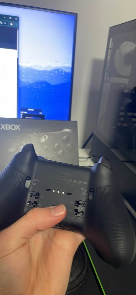 New Xbox elite series 2 pro controller - photo 5