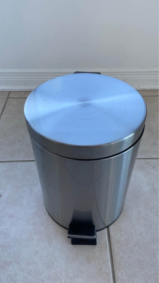 Stainless Steel Step Trash Can – 5L - photo 2