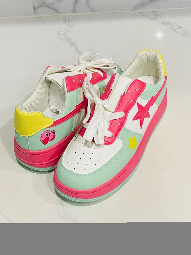 Girls Low Cut Sneakers! Size 5 - photo 3