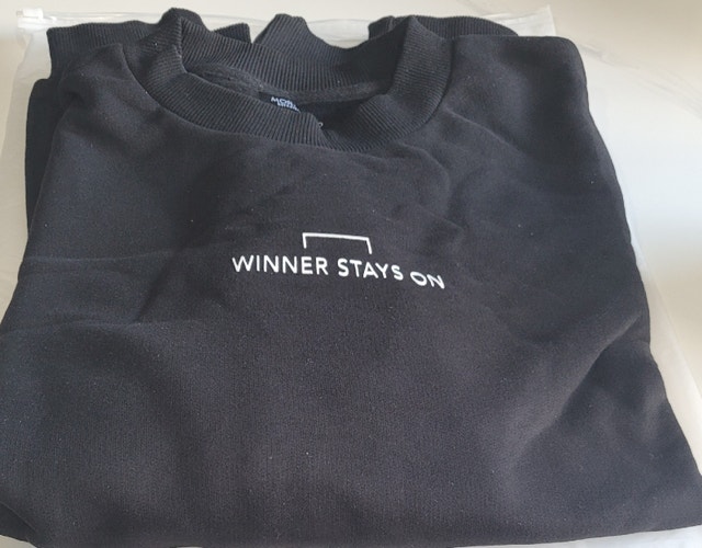 WINNER STAYS ON! SWEATSHIRT, XL