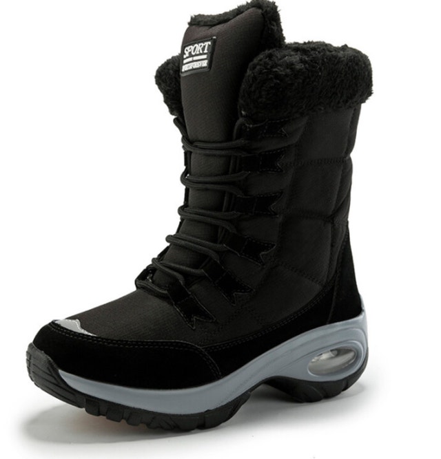 Women’s Lace Up Snow Boots! Size 7 - photo 3