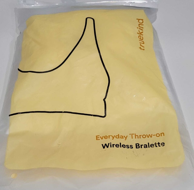 TRUEKIND WIRELESS BRALETTE, 3XL WHITE