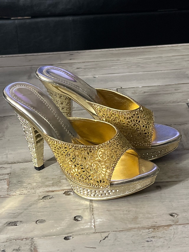 Party wear Gold High Heels! Size 4 - photo 5
