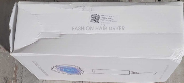 Fashion HAIR DRYER - photo 2