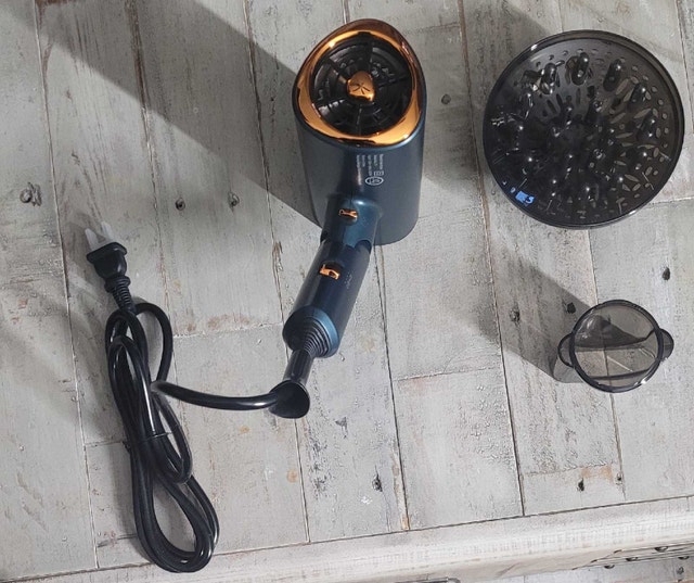 Fashion HAIR DRYER - photo 4