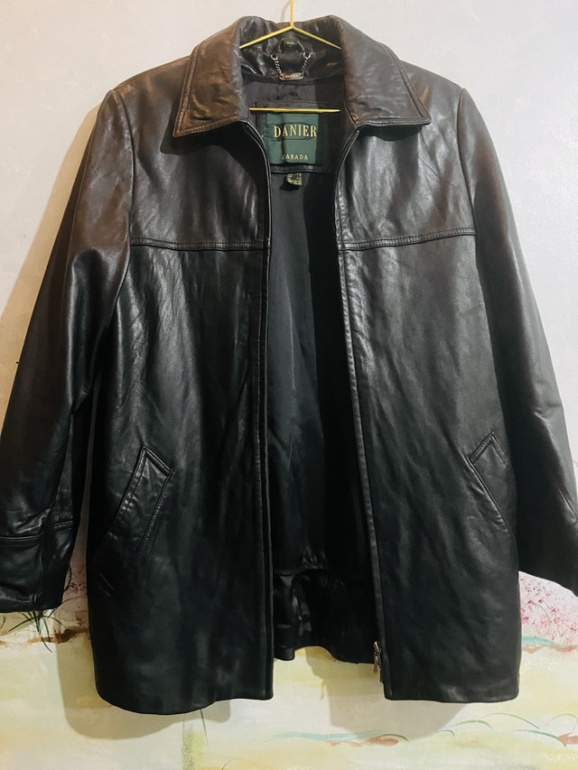 Women’s Danier Leather Jacket- Size L