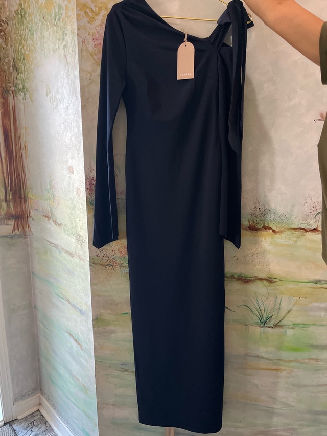 Meshki Dark Navy Dress! Size XS