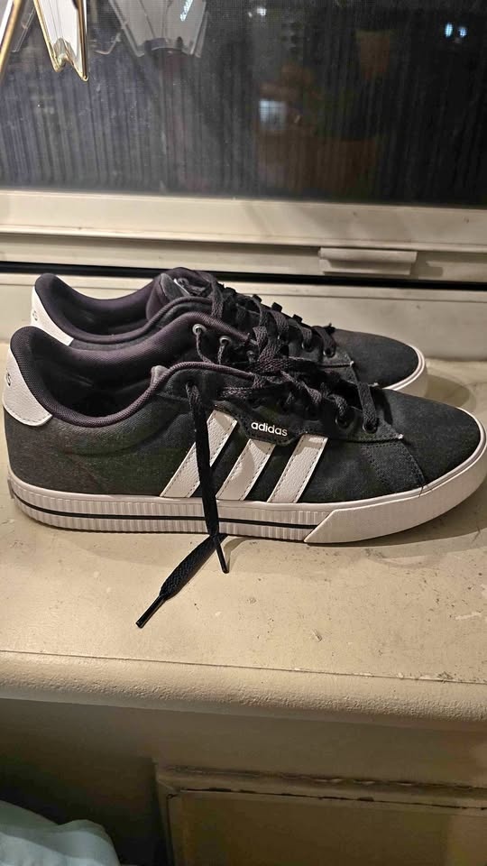 Used Like New Adidas Daily 3.0 Men's Shoes Black/White 11.5