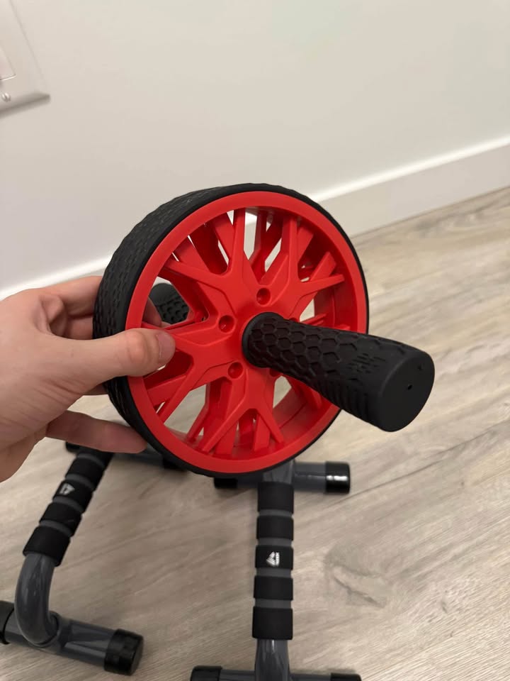 New Balance Ab wheel and RBX push up bars - photo 2