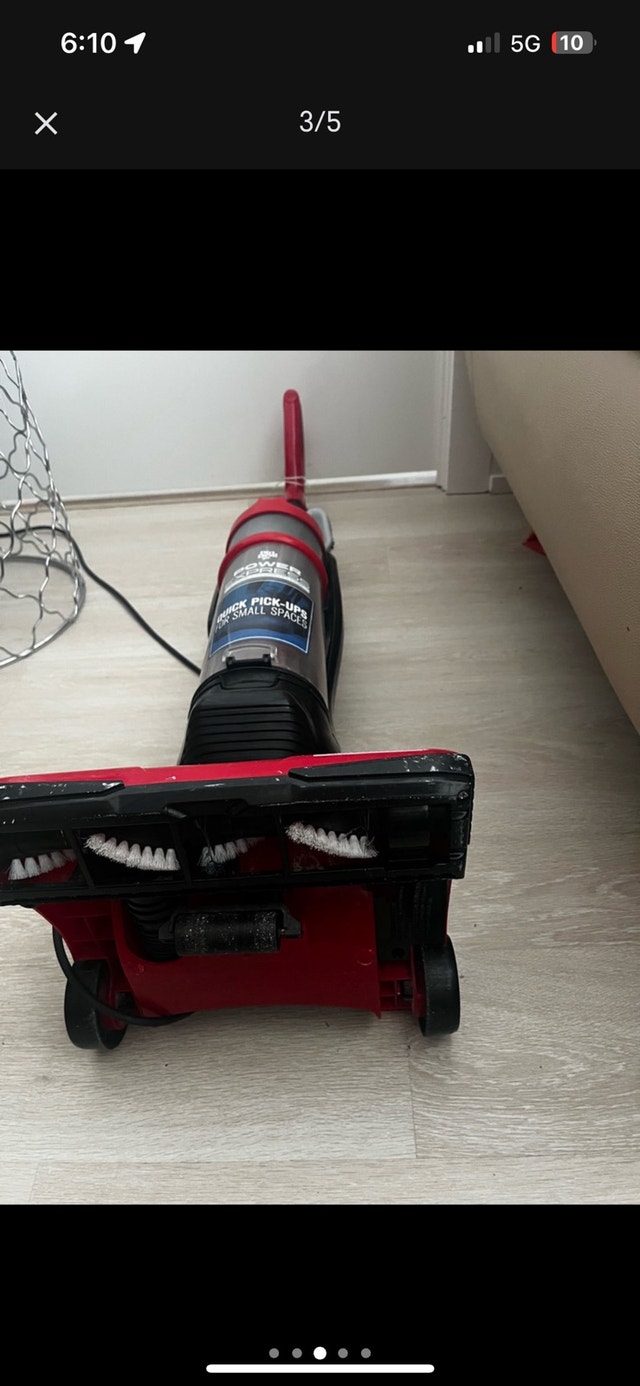 Dirt Devil Vacuum - photo 2