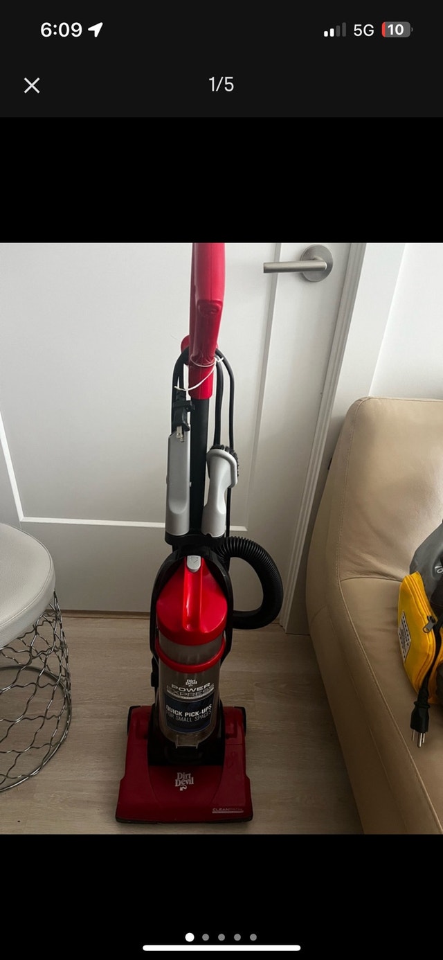 Dirt Devil Vacuum - photo 4