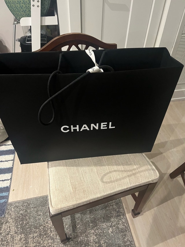 Chanel Gift Bag - photo 3