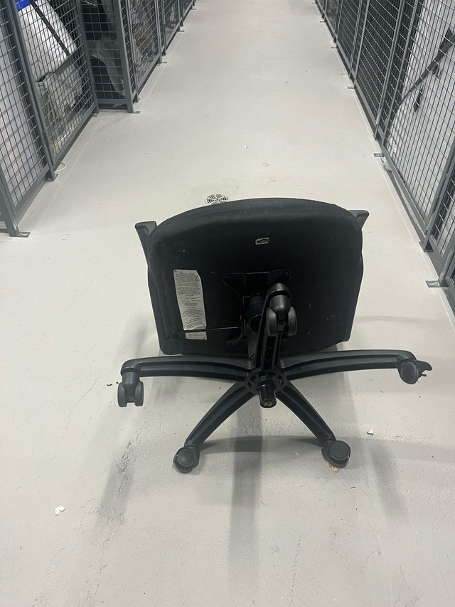 Office Chair - photo 2