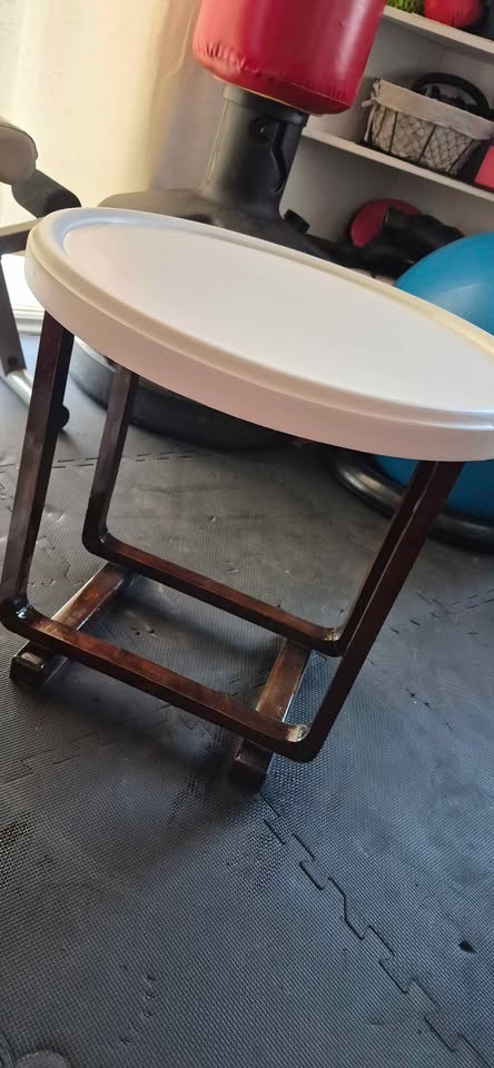 Wooden side table/accent table - photo 2