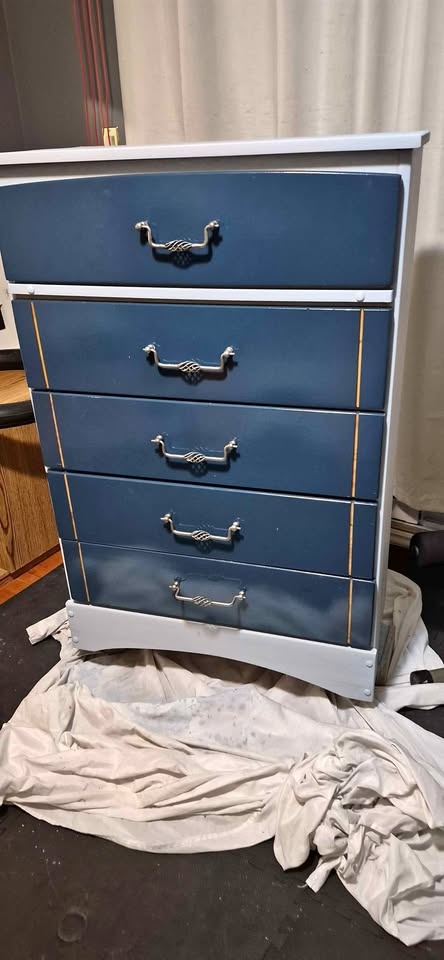Solid Wood Vintage 5 drawer dresser blue & light blue wash