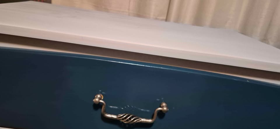 Solid Wood Vintage 5 drawer dresser blue & light blue wash - photo 2