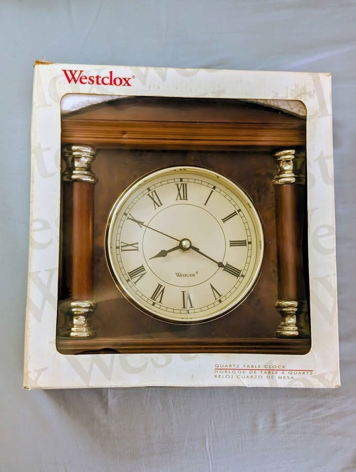 Vintage Mantle clock- 9" X 9" - Nice decorative piece - photo 4