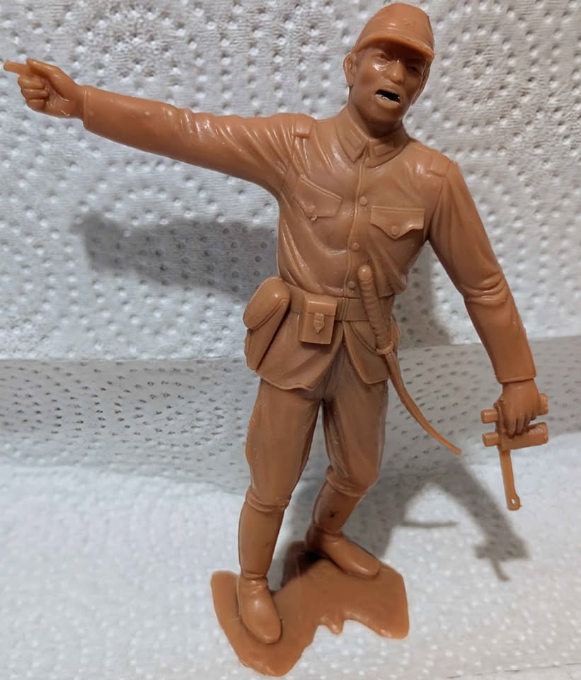 Vintage Louis Marx WWII German and Japanese soldier - photo 4