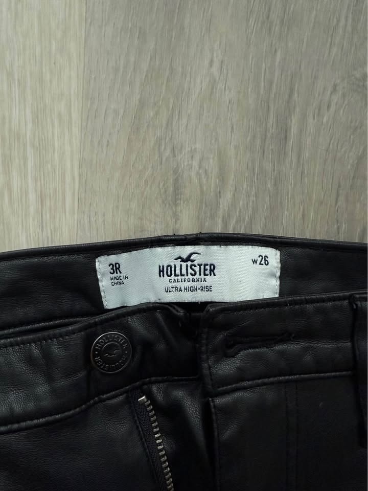 HOLLISTER Black Faux Leather Pants - photo 2