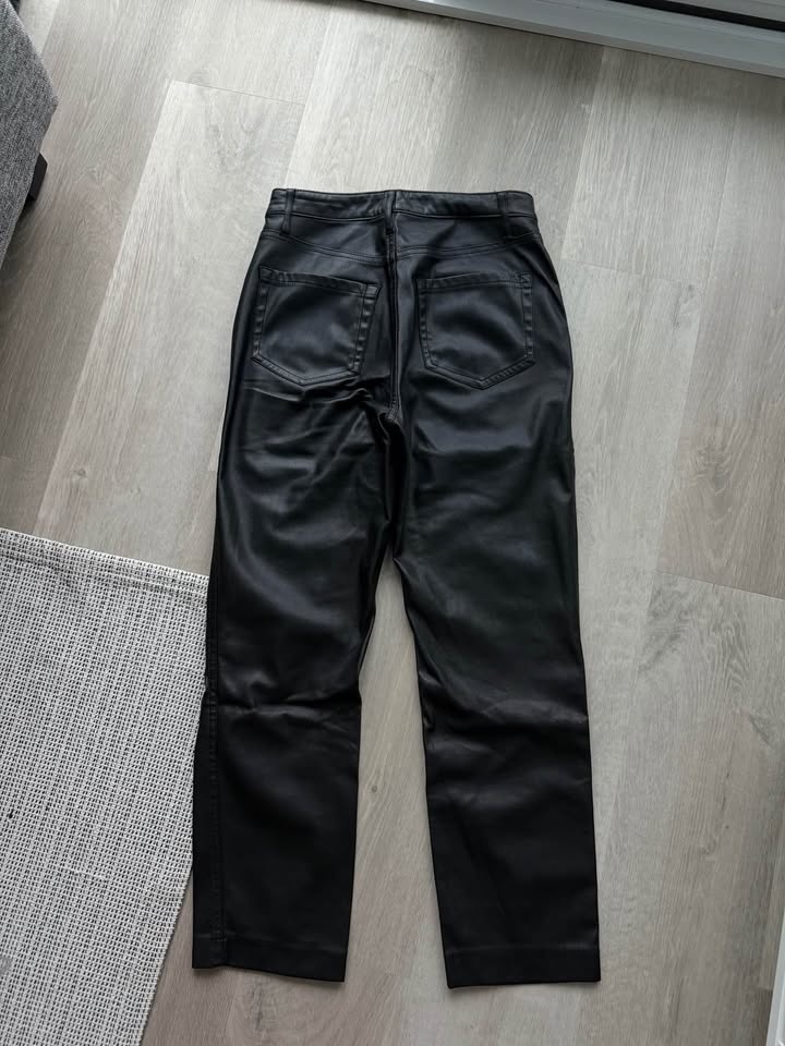 HOLLISTER Black Faux Leather Pants - photo 3