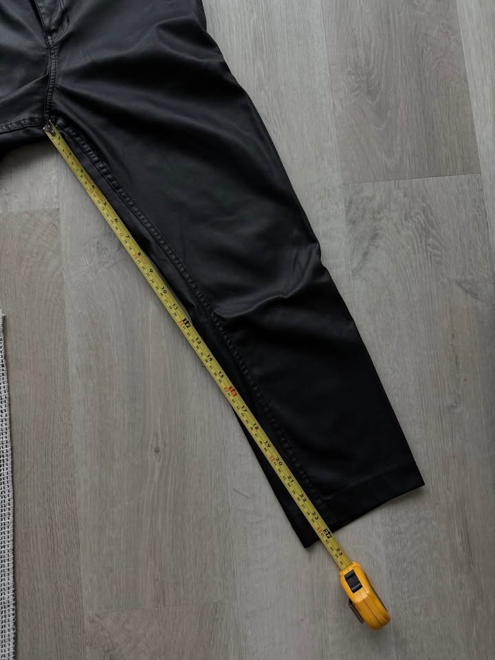 HOLLISTER Black Faux Leather Pants - photo 4