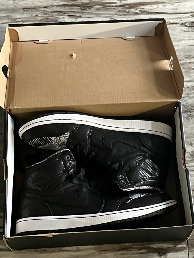 Air Jordan 1 BHM