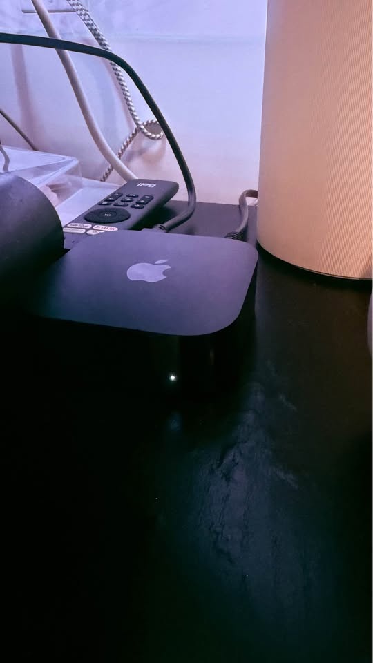 Apple TV 4K - Latest Gen - photo 2