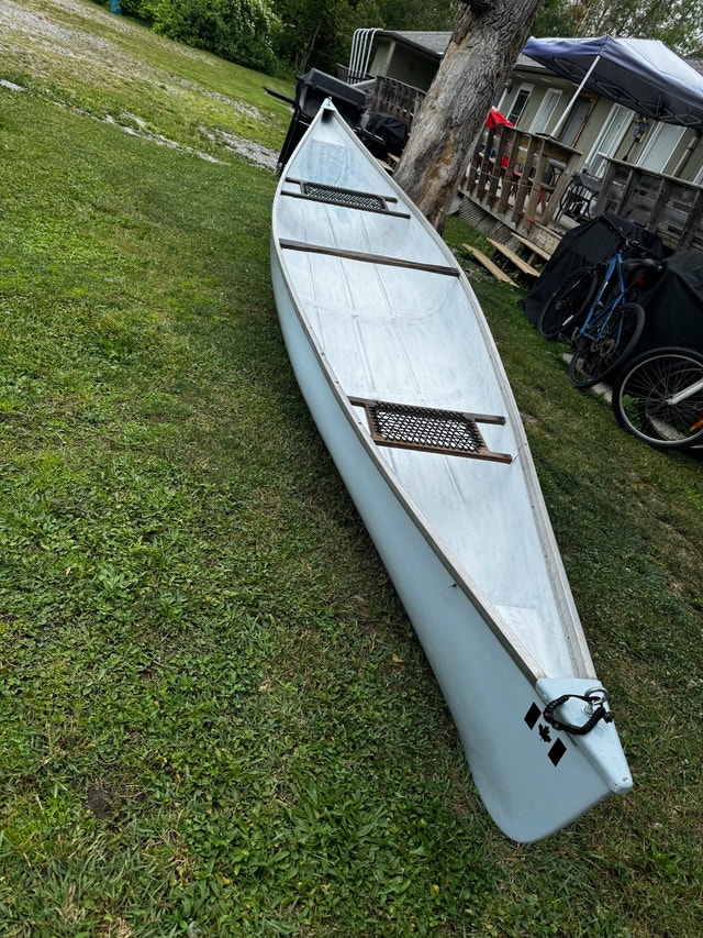 CANOE 16’5 REFURBISHED PAINTED - photo 3