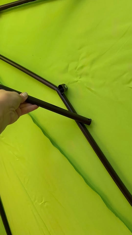 FREE 9 ft Patio Umbrella – Apple Green - photo 4