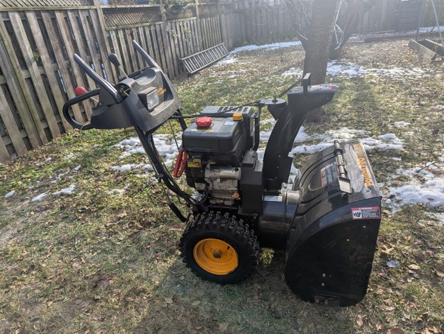 Poulan PRO 27" Gas Powered Snowblower - photo 3