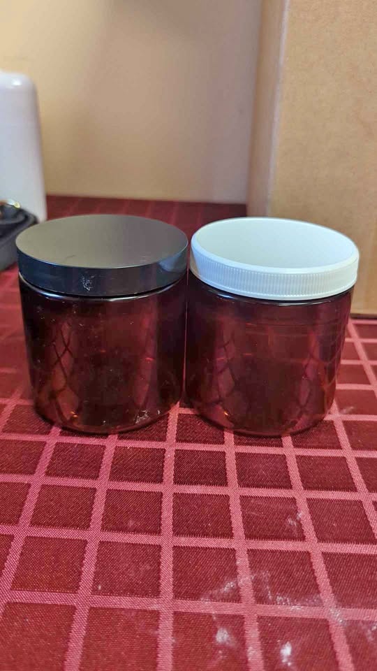 Plastic jars (NEW)