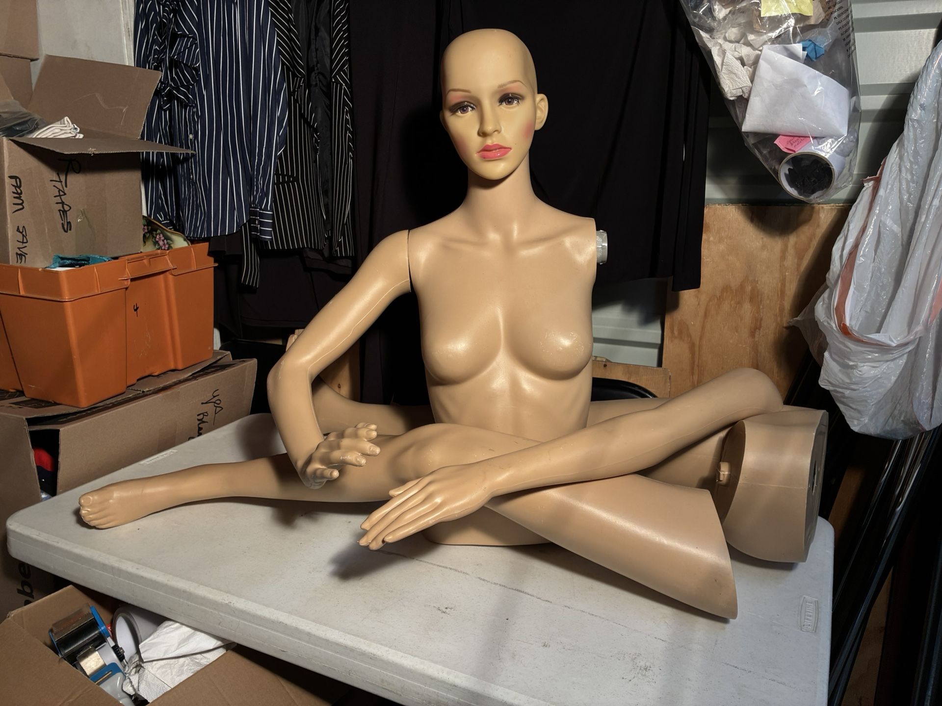 ****FULL BODY FEMALE MANNEQUIN*** - photo 2