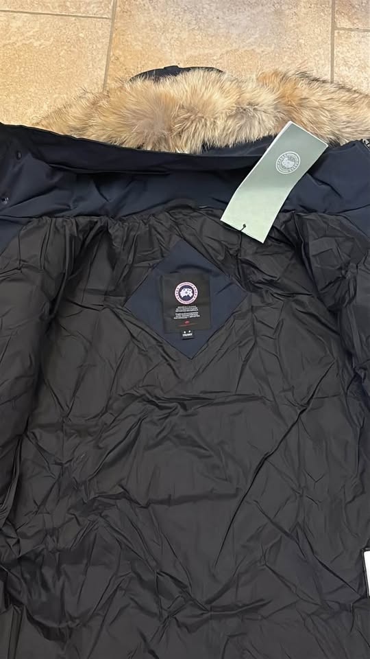 Canada Goose Wyndham Jacket Navy - photo 4