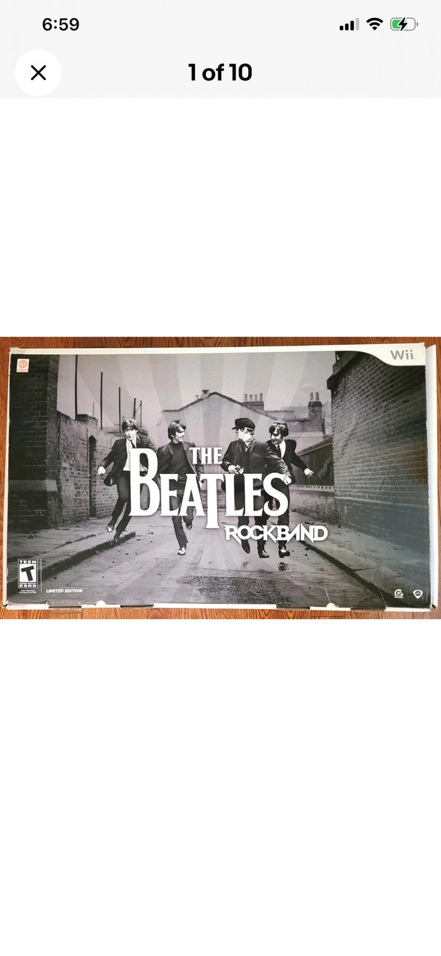 Wii The Beatles Rock Band Bundle CIB like new!