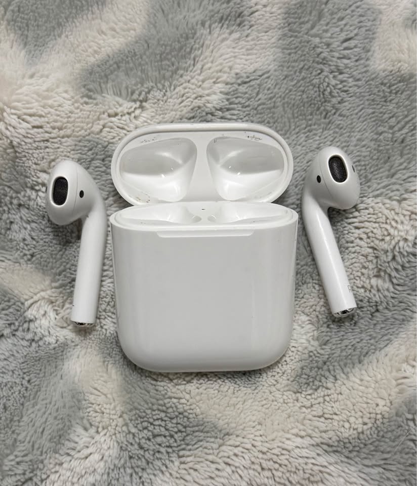 AirPods 2nd generation - photo 2