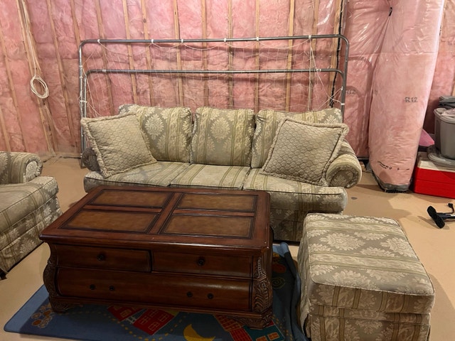 Full Living Room Set - 3-seater, love seat and Ottoman
