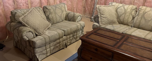 Full Living Room Set - 3-seater, love seat and Ottoman - photo 3