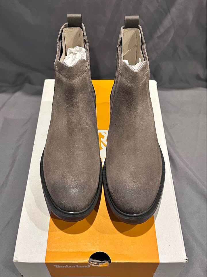 Timberland Brimfield Mid Chelsea Boots for Women size 6