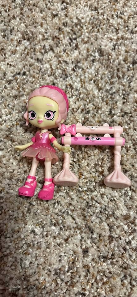 Shopkins Shoppies Pirouetta doll.