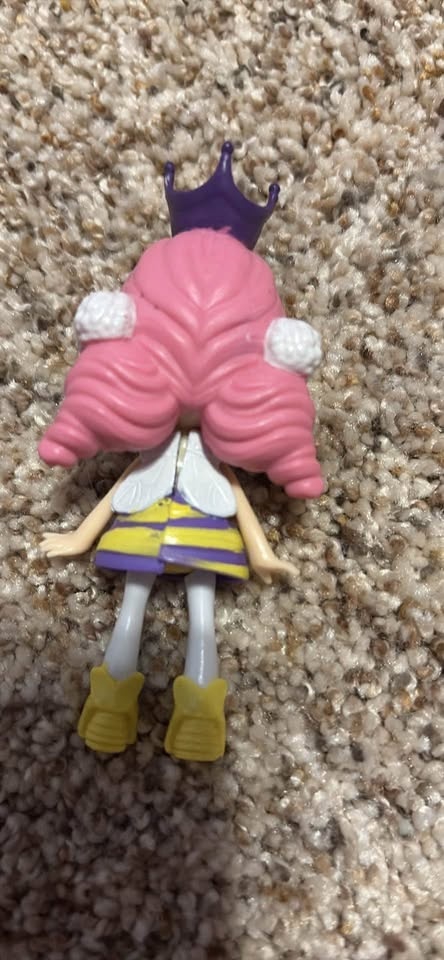 Shopkins Royal Trends Queen Beehave Lil' Shoppie doll. - photo 2